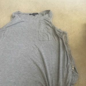 Grey pocket tank 👚